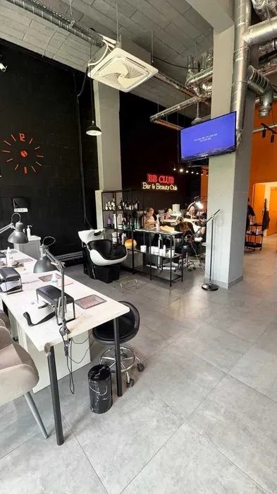 Dochodowy salon urody 100 m² | 2 500 klientów Booksy | Zespół | Warszawa, CH Promenada