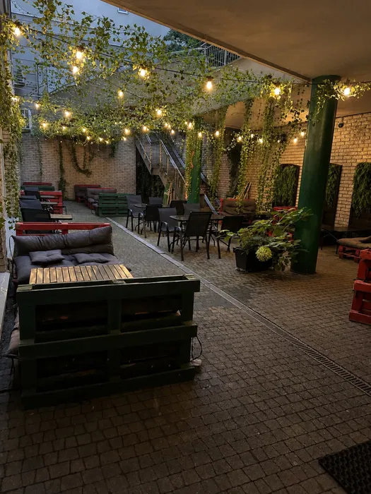 Działający Cocktail & Restobar z ogródkiem | Centrum Pruszkowa