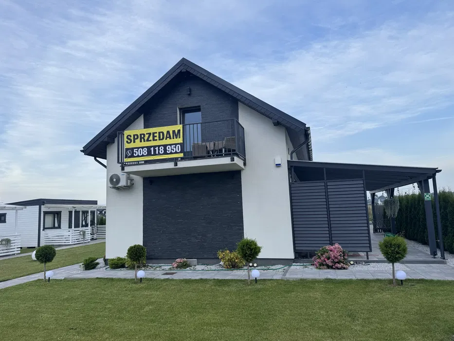 Sprzedaż gotowego biznesu z domkami i apartamentami w Chłopach